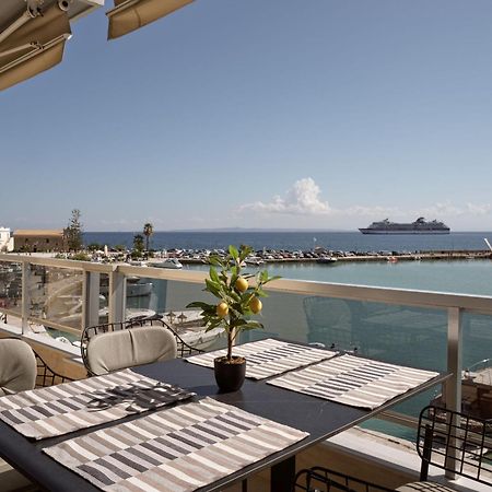 Monopolio Waterfront Apartment With Sea View, By Zantewize Exterior photo